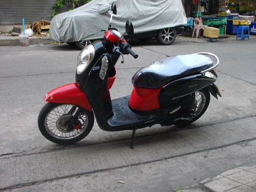 ขาย Honda Scoopy i หัวฉีด สวยสด เครื่องเดิมดียอดเยี่ยม ราคา 24000 บาท