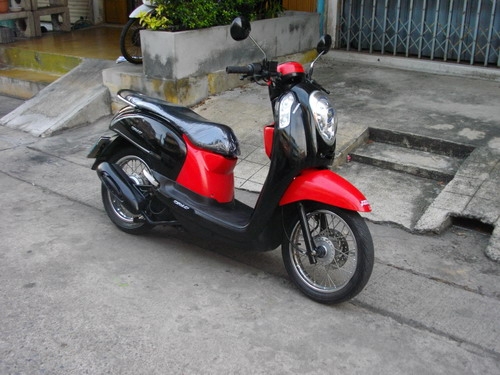 ขาย Honda Scoopy i หัวฉีด สวยสด เครื่องเดิมดียอดเยี่ยม ราคา 24000 บาท