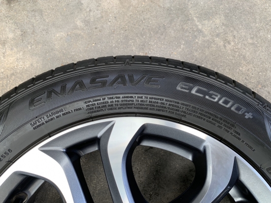 ล้อแม็ก Mazda 2 ตัวท๊อป ขอบ 16 สีกันเมทาลิกหน้าเงา พร้อมยาง 185-60-16 Dunlop ปลายปี 17 สภาพดี