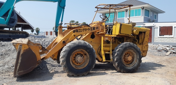 ขายรถตักโคมัสสุJH60พร้อมใช้งาน ขายรถตักโคมัสสุJH60พร้อมใช้งาน