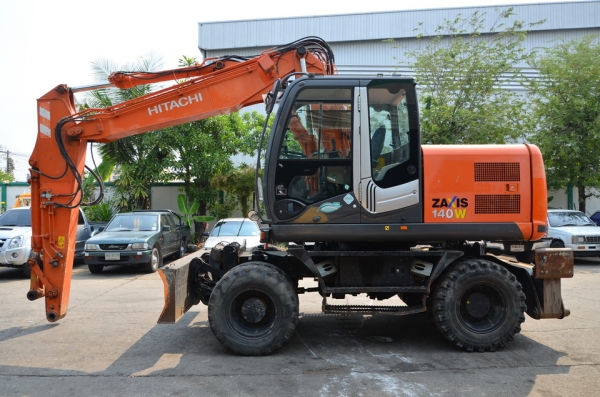 รถขุดล้อยางนำเข้าHITACHI ZW140