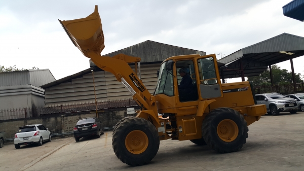 ขาย..รถตักล้อยาง มือ2 ยี่ห้อคาวาซากิ