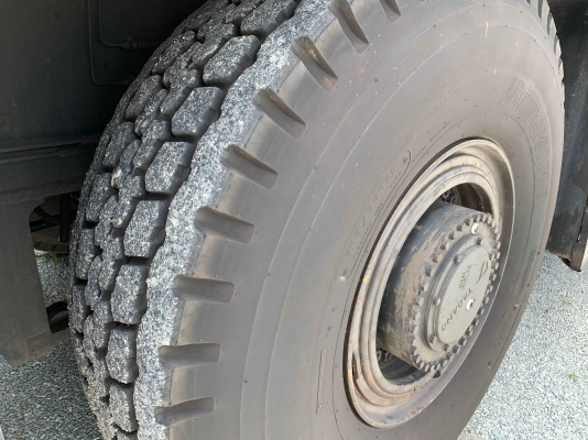 TR500M-3 YR2001 Very good condition รถถึงไทยแล้วครับ