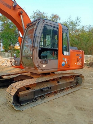 ขายHITACHI ZX120-1 เก่านอก  ปลายพิเศษ  สภาพสวย พร้อมใช้  โทร 089-3818694จ๊อย