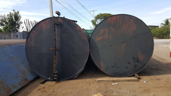 ถังเหล็กหนา 6 มิลขนาด 33000 ลิตรสวยๆ