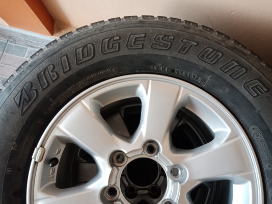 ล้ออีซุซุตัวสูง ล้ออีซุซุตัวสูง