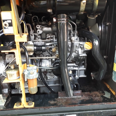 เชื่อมสนามพร้อมปั่นไฟ Komatsu KW-280 เชื่อมสนามพร้อมปั่นไฟ Komatsu KW-280