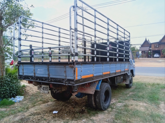 ขาย 6 ล้อ ISUZU NPR 115 แรง F หน้า/หลัง ยาว 4.3 เมตร เครื่องดี คัสซีสวย เอกสารเล่มทะเบียนพร้อมโอน สน