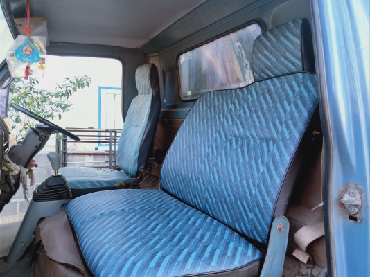 ขาย 6 ล้อ ISUZU NPR 115 แรง F หน้า/หลัง ยาว 4.3 เมตร เครื่องดี คัสซีสวย เอกสารเล่มทะเบียนพร้อมโอน สน
