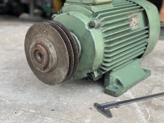 ขายมอเตอร์ไฟฟ้า VEM 15HP. 380V 1450rpm. Made in Germany สภาพสวยเดิมๆ หมุนนิ่ม พร้อมใช้งาน ราคา 7,800 ขายมอเตอร์ไฟฟ้า VEM 15HP. 380V 1450rpm. Made in Germany สภาพสวยเดิมๆ หมุนนิ่ม พร้อมใช้งาน ราคา 7,800