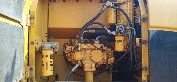 ⭐⭐⭐Catterpillar 320D Japanใช้งาน12055ช.ม ไฟฟ้าครบ เอวแน่น ช่วงล่างเต็ม เอกสารเล่มทะเบียน พร้อมลงงาน