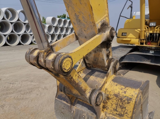 ขายด่วน pc200-8 4000ชั่วโมง เจ้าของขายเอง ขายด่วน pc200-8 4000ชั่วโมง เจ้าของขายเอง