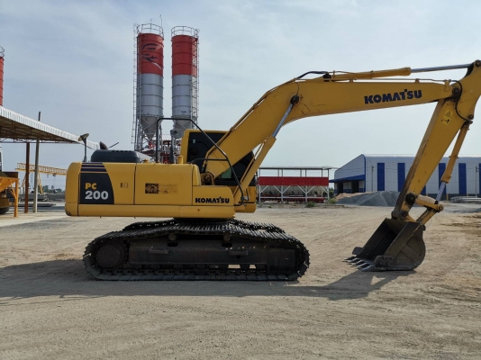 ขายด่วน pc200-8 4000ชั่วโมง เจ้าของขายเอง ขายด่วน pc200-8 4000ชั่วโมง เจ้าของขายเอง