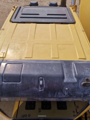 ขายด่วน pc200-8 4000ชั่วโมง เจ้าของขายเอง ขายด่วน pc200-8 4000ชั่วโมง เจ้าของขายเอง