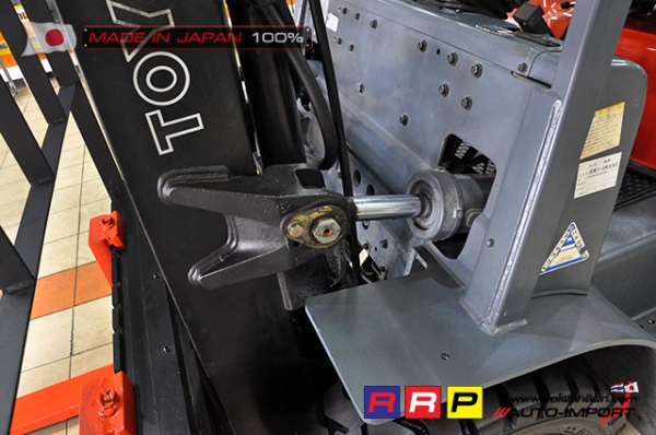 ขายรถโฟล์คลิฟท์มือสอง TOYOTA รุ่น 6FG33-10159 นำเข้าจากประเทศญี่ปุ่น 100\% ไม่เคยใช้งานในไทย