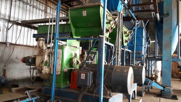 เครื่องอัดขี้เลื่อย เครื่องอัดขี้เลื่อย