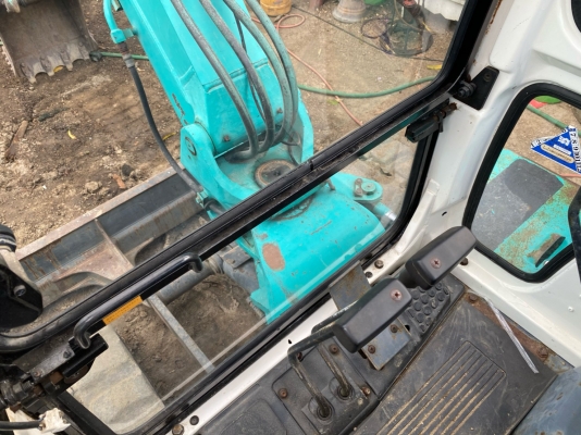 ขายรถแบคโฮ KOMATSU PC45 รุ่น 7 ใช้มาน้อย 1,400 สวยๆ โทร 081-8581834 แบงค์