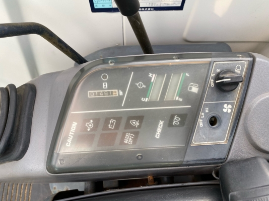 ขายรถแบคโฮ KOMATSU PC45 รุ่น 7 ใช้มาน้อย 1,400 สวยๆ โทร 081-8581834 แบงค์