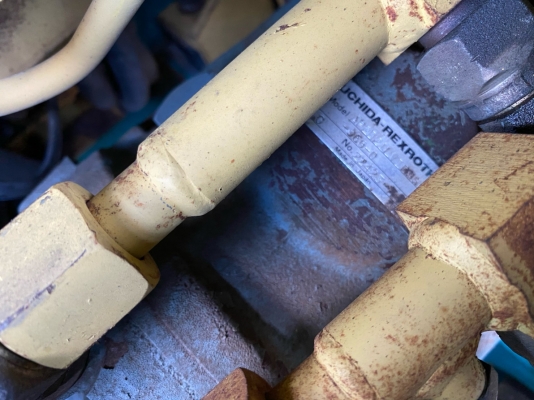 ขายรถแบคโฮ KOMATSU PC45 รุ่น 7 ใช้มาน้อย 1,400 สวยๆ โทร 081-8581834 แบงค์