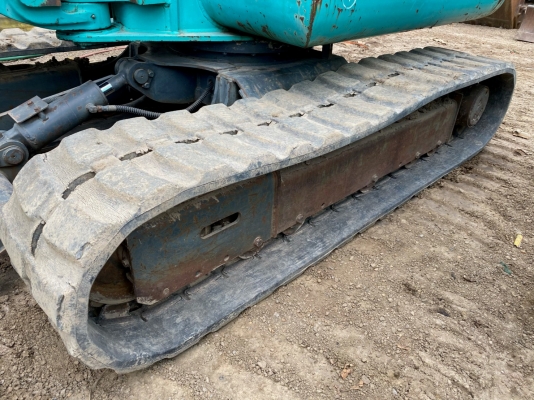 ขายรถแบคโฮ KOMATSU PC45 รุ่น 7 ใช้มาน้อย 1,400 สวยๆ โทร 081-8581834 แบงค์