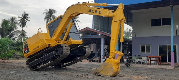 ⭐Komatsu PC60-5 เครื่องปั้มแรง ช่วงล่างดี พร้อมใช้ ⭐Komatsu PC60-5 เครื่องปั้มแรง ช่วงล่างดี พร้อมใช้