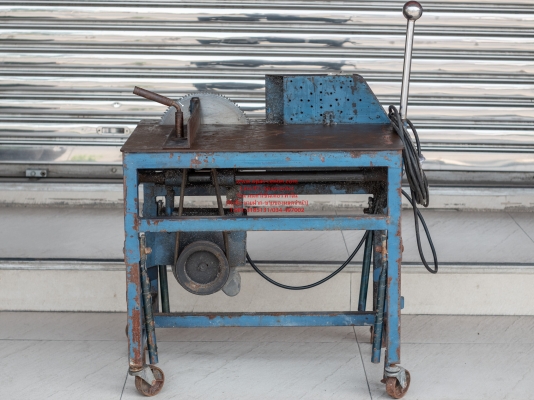 แท่นตัดอลูมิเนียม ขนาด 12 นิ้ว ใส่ใบเลื่อย 10 นิ้ว มอเตอร์ Hitachi 1 hp สภาพดี พร้อมใช้งาน แท่นตัดอลูมิเนียม ขนาด 12 นิ้ว ใส่ใบเลื่อย 10 นิ้ว มอเตอร์ Hitachi 1 hp สภาพดี พร้อมใช้งาน