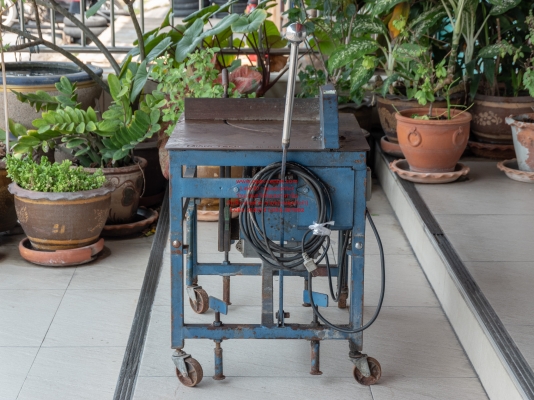 แท่นตัดอลูมิเนียม ขนาด 12 นิ้ว ใส่ใบเลื่อย 10 นิ้ว มอเตอร์ Hitachi 1 hp สภาพดี พร้อมใช้งาน แท่นตัดอลูมิเนียม ขนาด 12 นิ้ว ใส่ใบเลื่อย 10 นิ้ว มอเตอร์ Hitachi 1 hp สภาพดี พร้อมใช้งาน