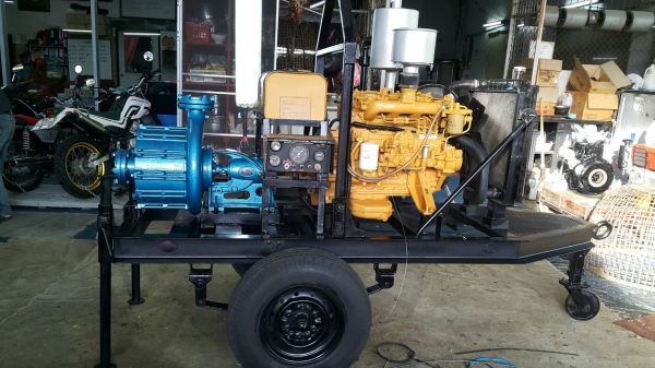 เครื่องสูบนํ้าประกอบเสร็จพร้อมใช้งาน เครื่องสูบนํ้าประกอบเสร็จพร้อมใช้งาน