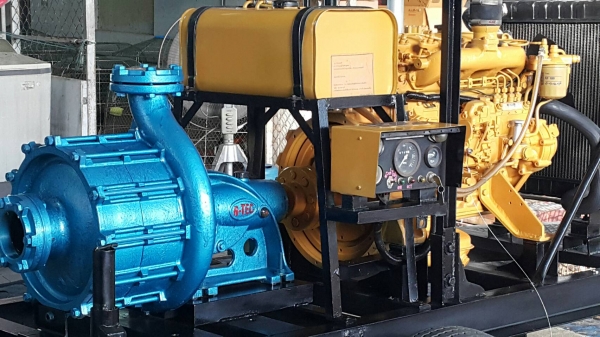 เครื่องสูบนํ้าประกอบเสร็จพร้อมใช้งาน เครื่องสูบนํ้าประกอบเสร็จพร้อมใช้งาน