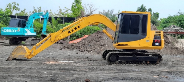 ขาย!! &gt;&gt;&gt; Komatsu Pc60 รุ่น 5 ราคาเบาๆ พร้อมลุยงาน &lt;&lt;&lt; เบอร์ติดต่อ 098-7155789 086-4631102