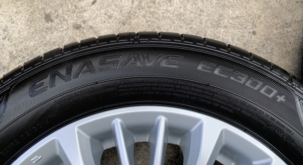 ล้อแม็กป้ายแดง Suzuki Ertiga ขอบ 15 พร้อมยางป้ายแดง 185-65-15 Dunlop ปี 19 สวยกริ๊บ