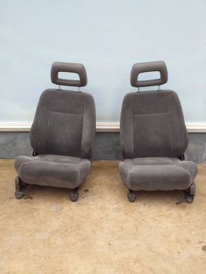 เบาะ isuzu mu ใส่ isuzu tfr cameo vega  3900 บาท