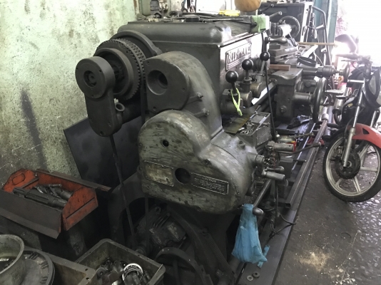 ขายเครื่องกลึง7ฟุตพร้อมใช้