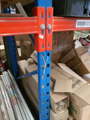 ขายเหมาชั้นวางสินค้า ชั้นแล็คเซลมือ2 ขายเหมาชั้นวางสินค้า ชั้นแล็คเซลมือ2