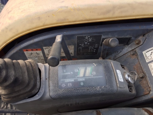 Komatsu Pc35MR-1 สภาพเก่านอก Komatsu Pc35MR-1 สภาพเก่านอก