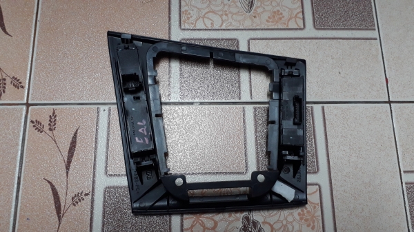 สวิทช์กดขึ้นลงกระจกไฟฟ้า BMW E46 แท้ พร้อมกรอบ
