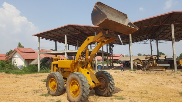 ขาย รถตัก KOMATSU JH30B เครื่องดี เกียร์ดี รถใช้งานได้ปกติ สายไฮดรอริคกรอบต้องเปลี่ยนบางเส้น ยางตามสภาพ สนใจโทรมาคุยต่อรองกันได้