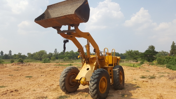 ขาย รถตัก KOMATSU JH30B เครื่องดี เกียร์ดี รถใช้งานได้ปกติ สายไฮดรอริคกรอบต้องเปลี่ยนบางเส้น ยางตามสภาพ สนใจโทรมาคุยต่อรองกันได้