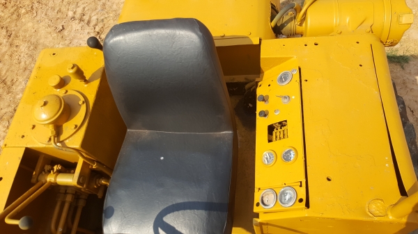 ขาย รถตัก KOMATSU JH30B เครื่องดี เกียร์ดี รถใช้งานได้ปกติ สายไฮดรอริคกรอบต้องเปลี่ยนบางเส้น ยางตามสภาพ สนใจโทรมาคุยต่อรองกันได้