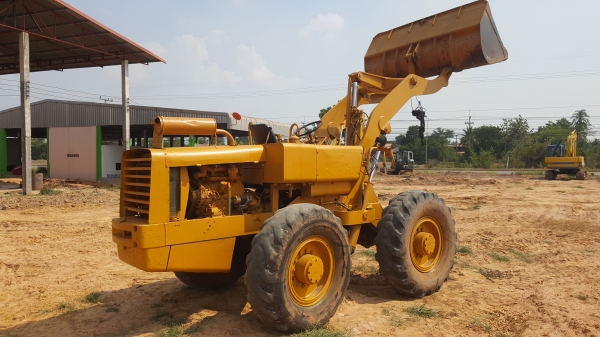 ขาย รถตัก KOMATSU JH30B เครื่องดี เกียร์ดี รถใช้งานได้ปกติ สายไฮดรอริคกรอบต้องเปลี่ยนบางเส้น ยางตามสภาพ สนใจโทรมาคุยต่อรองกันได้