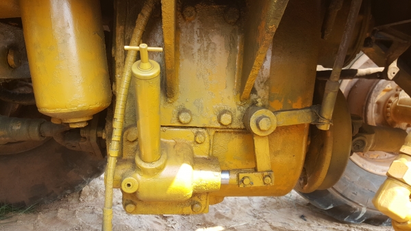 ขาย รถตัก KOMATSU JH30B เครื่องดี เกียร์ดี รถใช้งานได้ปกติ สายไฮดรอริคกรอบต้องเปลี่ยนบางเส้น ยางตามสภาพ สนใจโทรมาคุยต่อรองกันได้