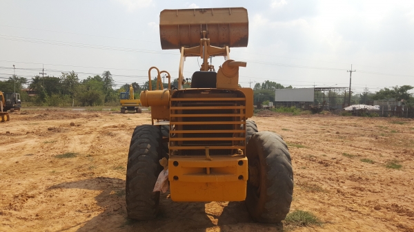 ขาย รถตัก KOMATSU JH30B เครื่องดี เกียร์ดี รถใช้งานได้ปกติ สายไฮดรอริคกรอบต้องเปลี่ยนบางเส้น ยางตามสภาพ สนใจโทรมาคุยต่อรองกันได้