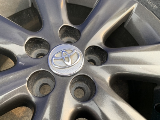 ล้อแม็ก 5รู100 Toyota Altis ขอบ 15 สีเทากัน แถมยาง 195-65-15 Bridgestone ปลายปี 17