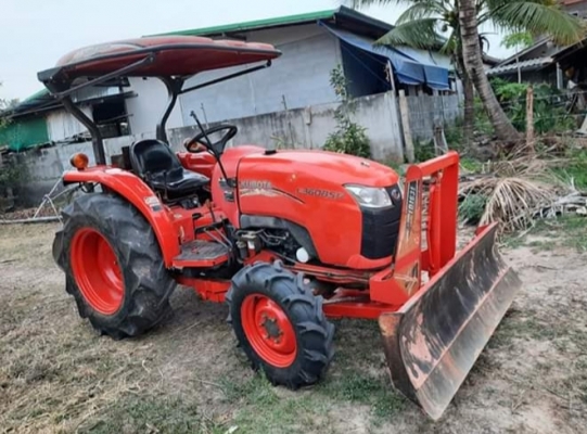 L3608SP ปี2557 2ชิ้นครับ
