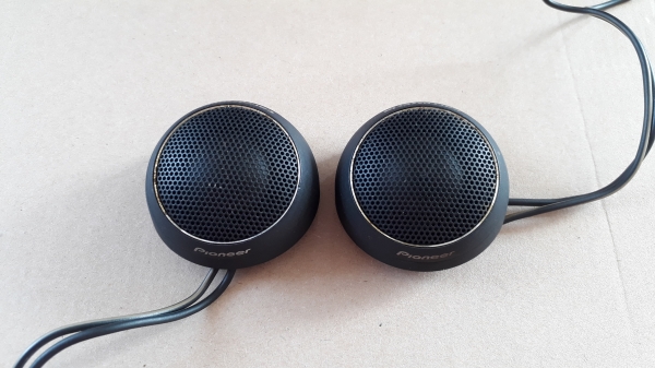 ทวิสเตอร์ Carrozzeria Pioneer แบบโดมผ้าตัวใหญ่จากญี่ปุ่น สีดำ