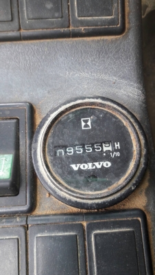 ขาย 995,000 บาท VOLVO EC210B PRIME ปี 2012 ทำงาน 9,555 ชม สภาพพร้อมใช้ เอกสารเล่มทะเบียนพร้อมโอน ภาษ