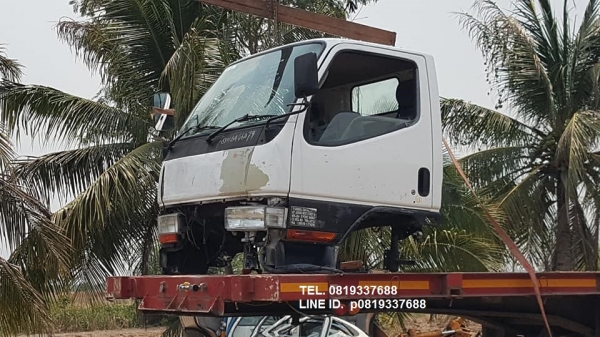 มหกรรม ลดล้างสต๊อค!! หัวเก๋ง รถบรรทุก 4 ล้อใหญ่ ,6 ล้อเล็ก / CABIN MITSUBISHI CANTER (รุ่นยกหัวไม่ได้/มีขาหน้า/มีขาหลัง) มหกรรม ลดล้างสต๊อค!! หัวเก๋ง รถบรรทุก 4 ล้อใหญ่ ,6 ล้อเล็ก / CABIN MITSUBISHI CANTER (รุ่นยกหัวไม่ได้/มีขาหน้า/มีขาหลัง)
