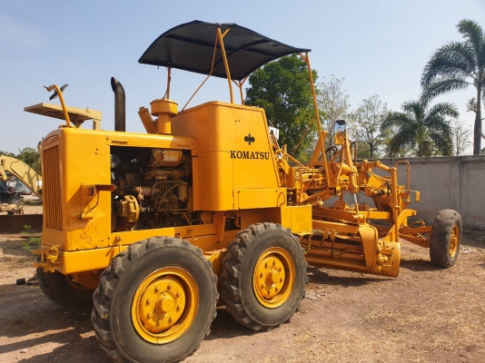 ขายรถเกรดเดอร์ Kumatsu GD31RC