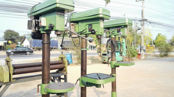 สว่านแท่นใต้หวัน เข้าใหม่ 3 ตัว รุ่นตัวสูง 170 cm ใช้ไฟบ้าน 2 สาย 220V