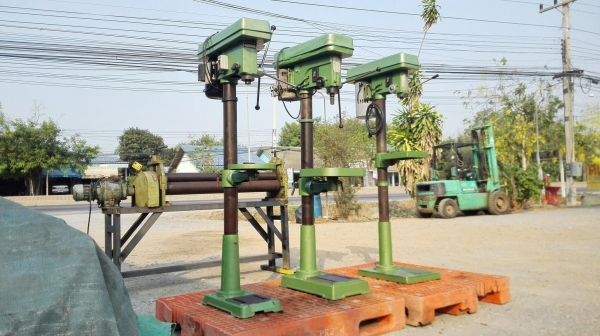 สว่านแท่นใต้หวัน เข้าใหม่ 3 ตัว รุ่นตัวสูง 170 cm ใช้ไฟบ้าน 2 สาย 220V